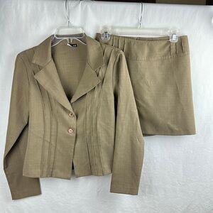 Paper Doll tan two-piece jacket and skirt outfit, size 3